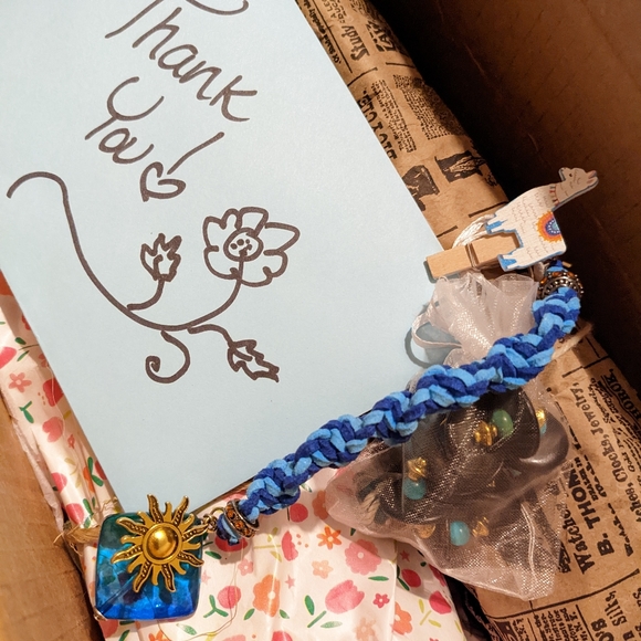 Someday Sunny Vintage - Picture 1 of 5